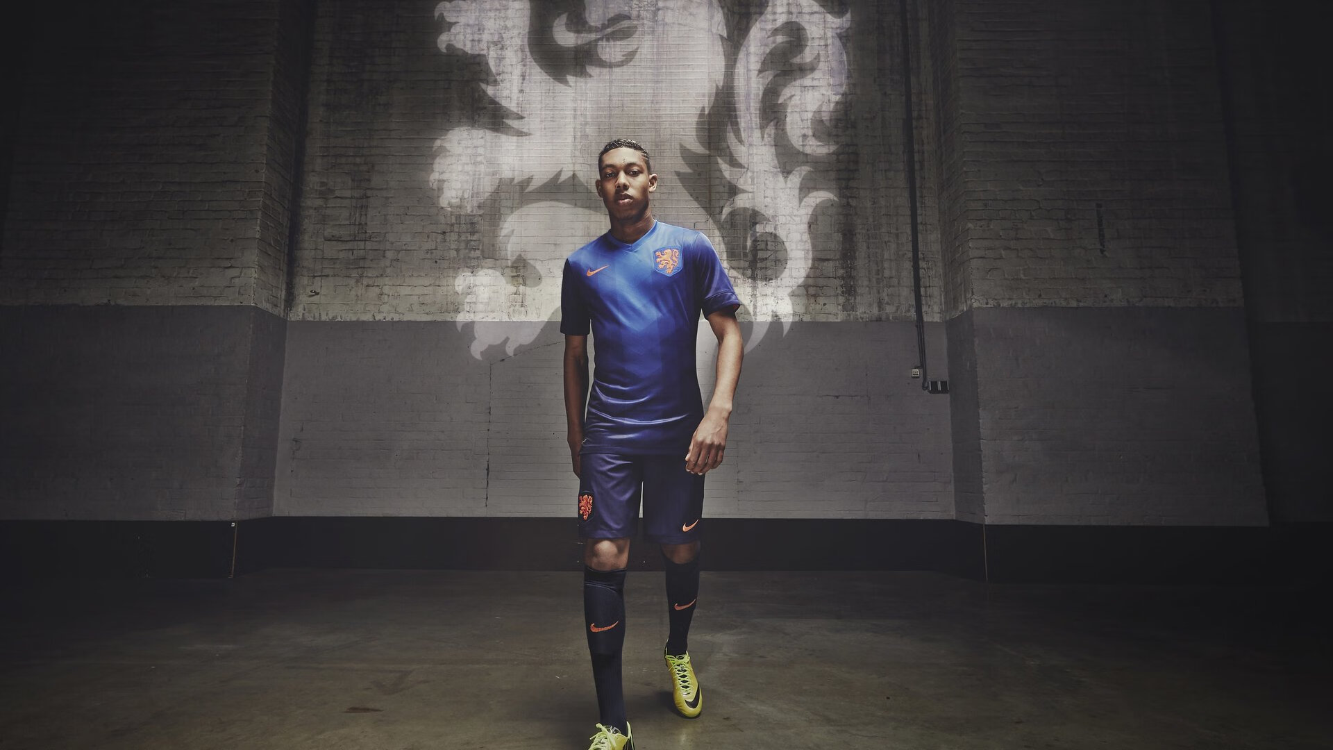 马赛强势晋级安哥拉，金玟哉节奏掌控成唯一亮点