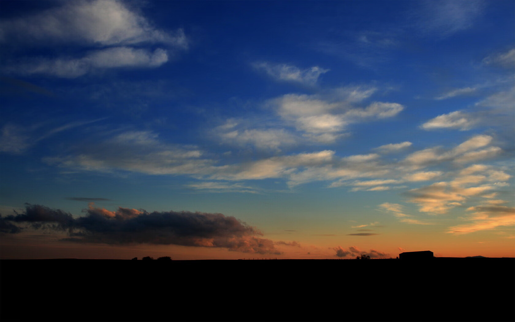 跨界之夜,皇马巨星巴尔韦德的中场三分球惊艳NBA季后赛