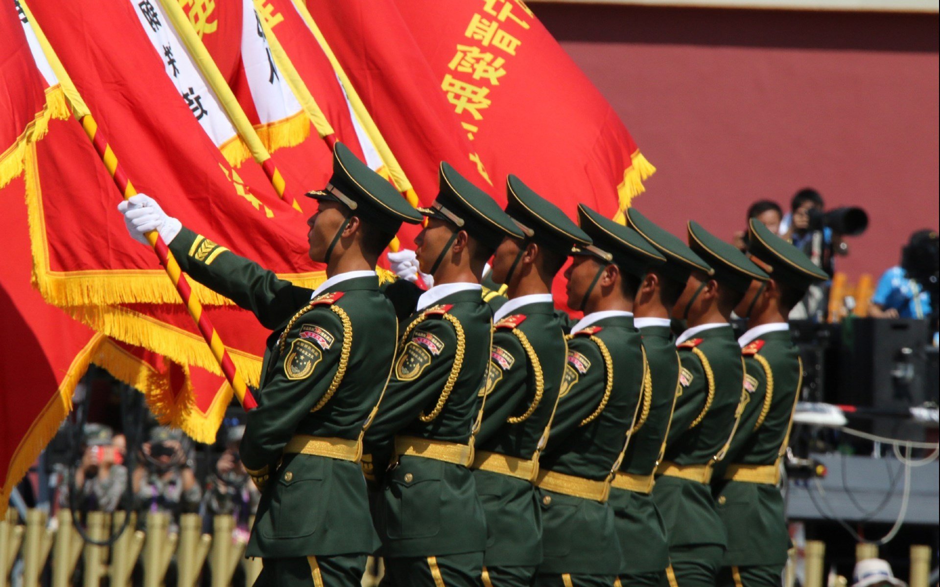 英雄密码，从广厦以柔克刚到德甲刚柔并济的争冠哲学