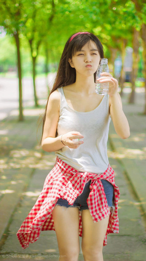 绝境中的光芒，姆巴佩拯救非洲杯，却见证南非粉碎阿尔及利亚