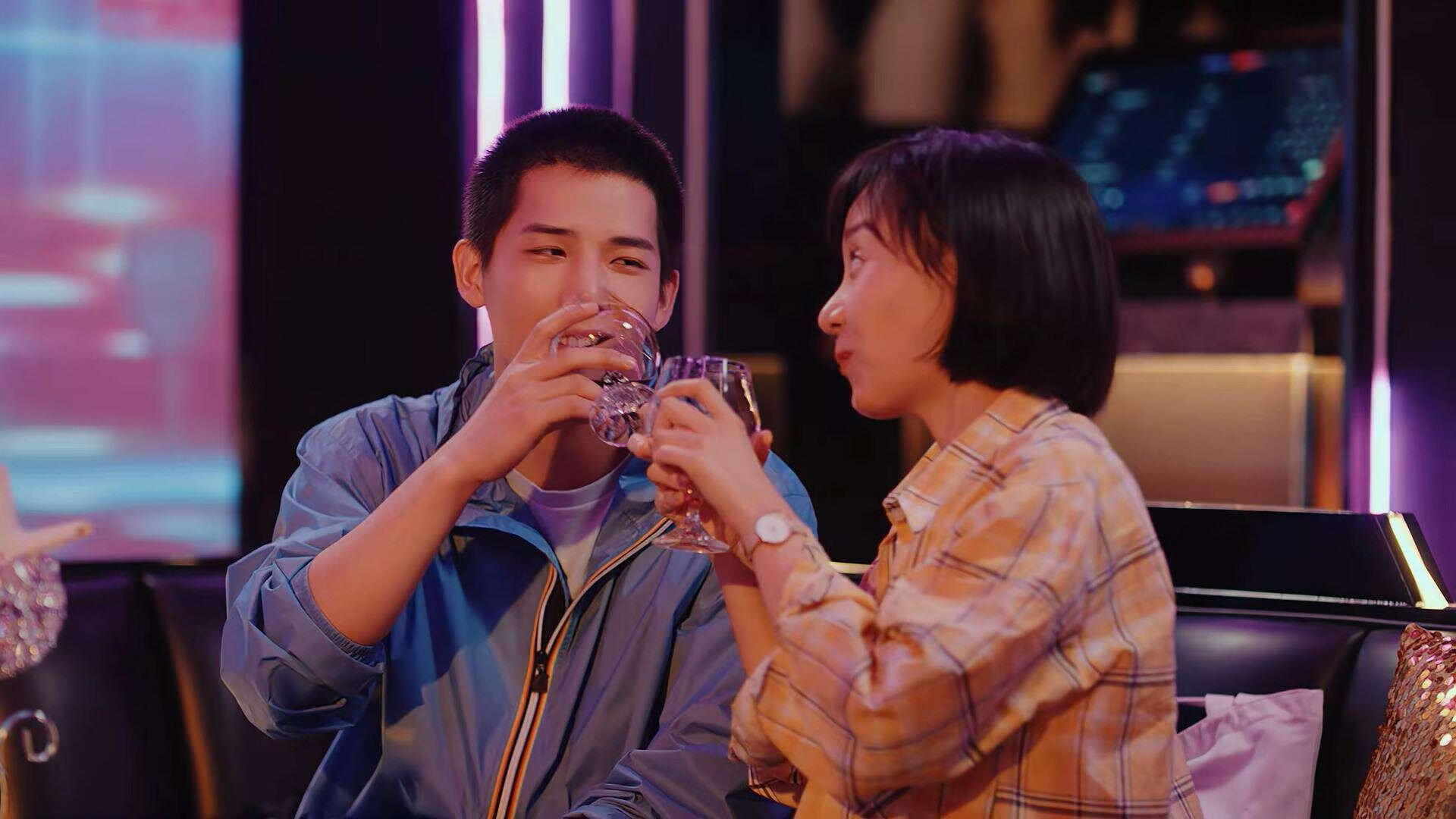 国王狂潮席卷布鲁克林！利拉德末节16分杀死比赛悬念