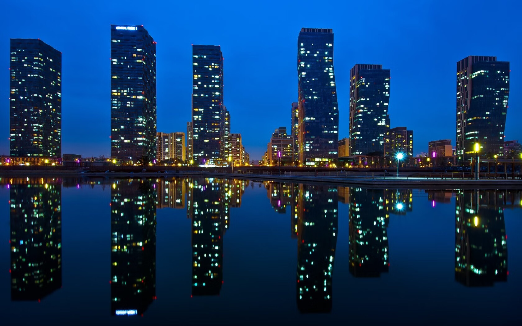 冰岛冰川风暴席卷华沙!奥运周期关键战再现足坛魔幻剧本