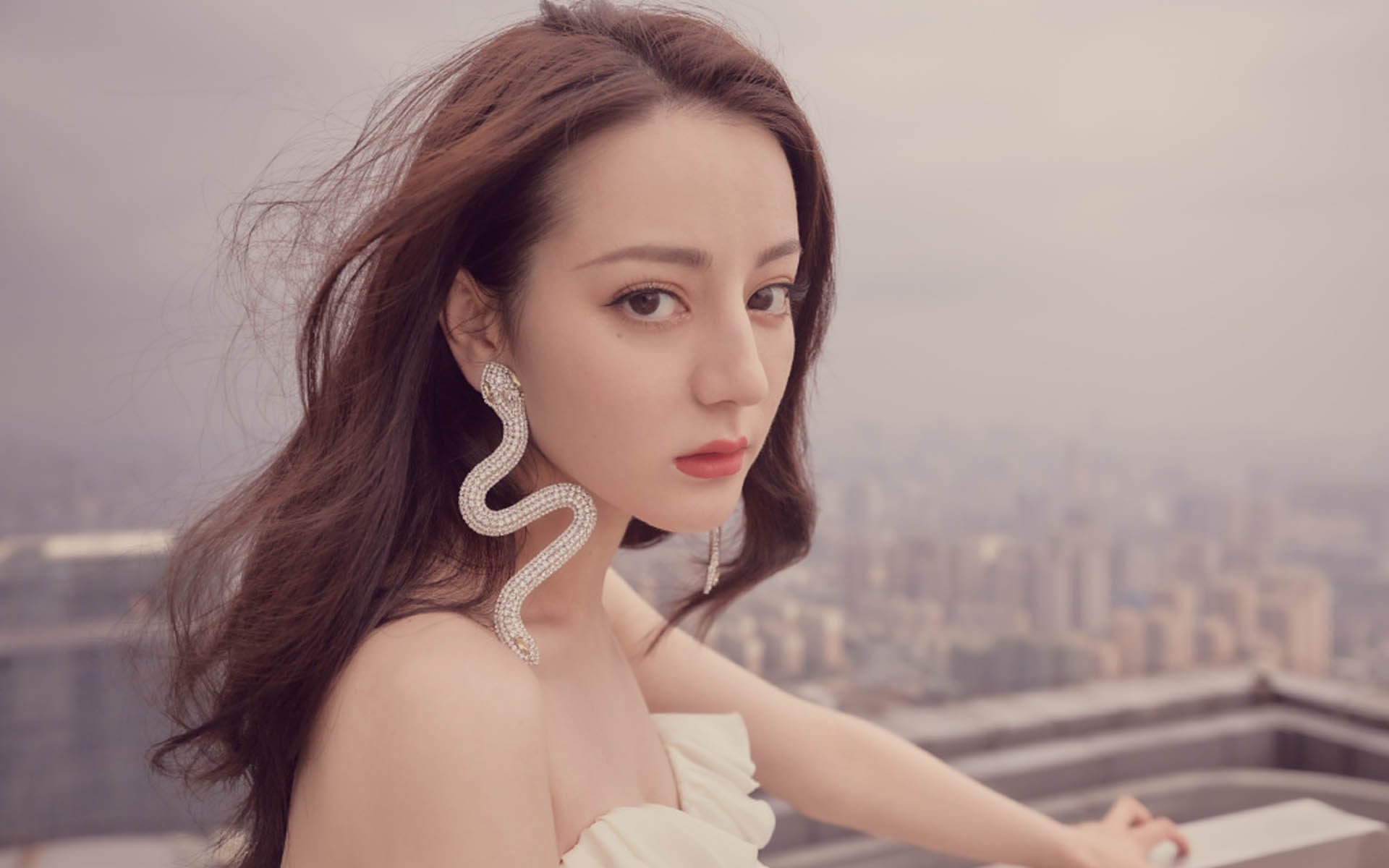 只手遮天,当西决生死夜的脉搏被一人握在掌心